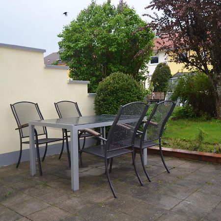 Villa Cozy House With Garden Kaufbeuren Esterno foto