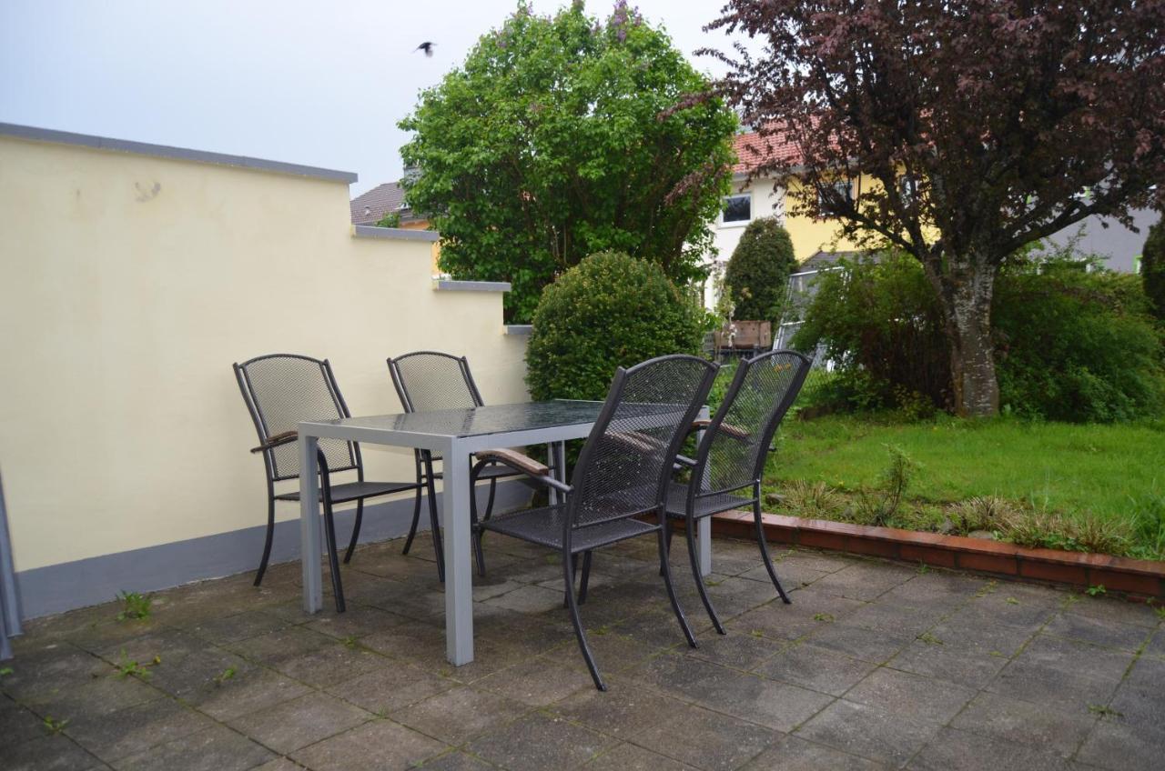 Villa Cozy House With Garden Kaufbeuren Esterno foto